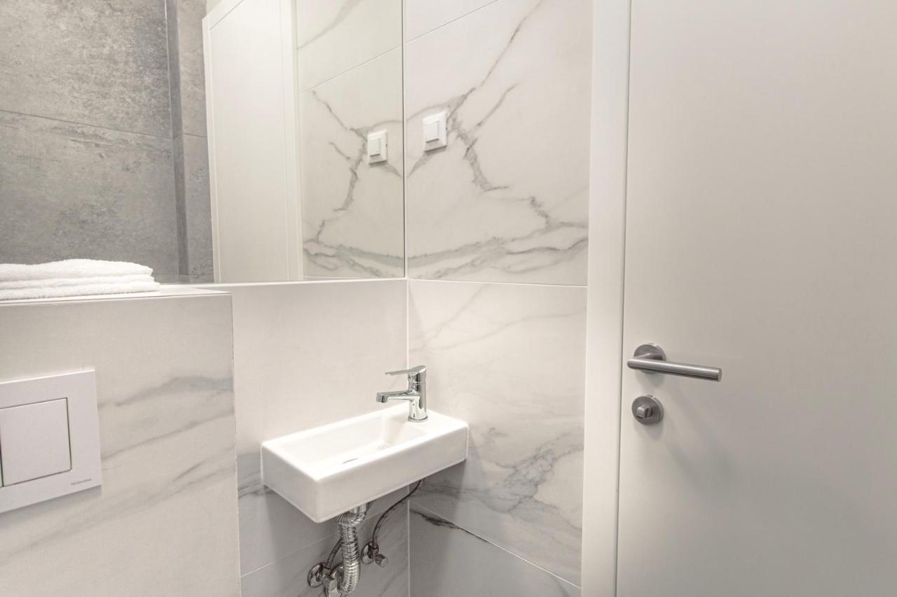 Tesla Design Apartments ซาเกร็บ ภายนอก รูปภาพ