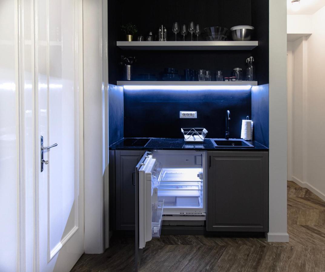 Tesla Design Apartments ซาเกร็บ ภายนอก รูปภาพ