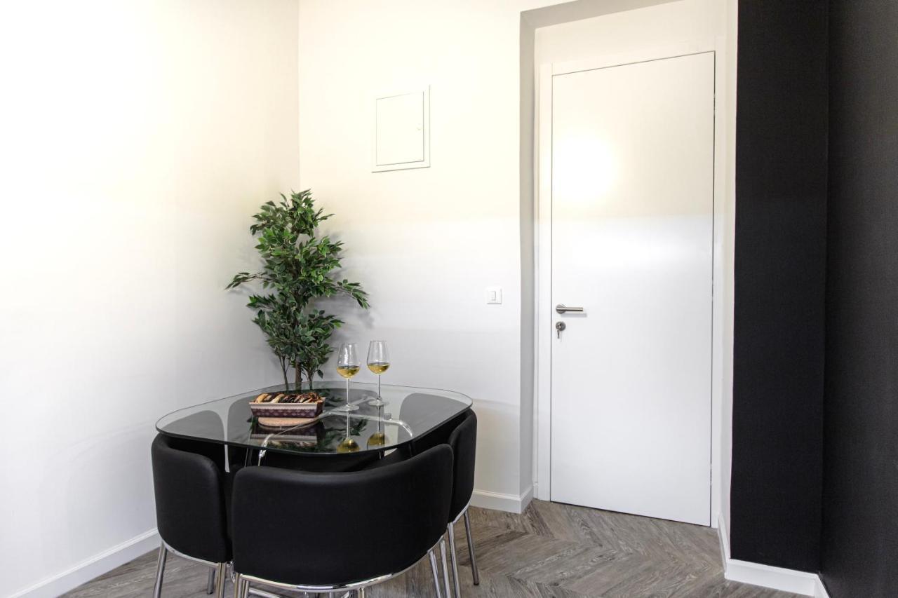 Tesla Design Apartments ซาเกร็บ ภายนอก รูปภาพ