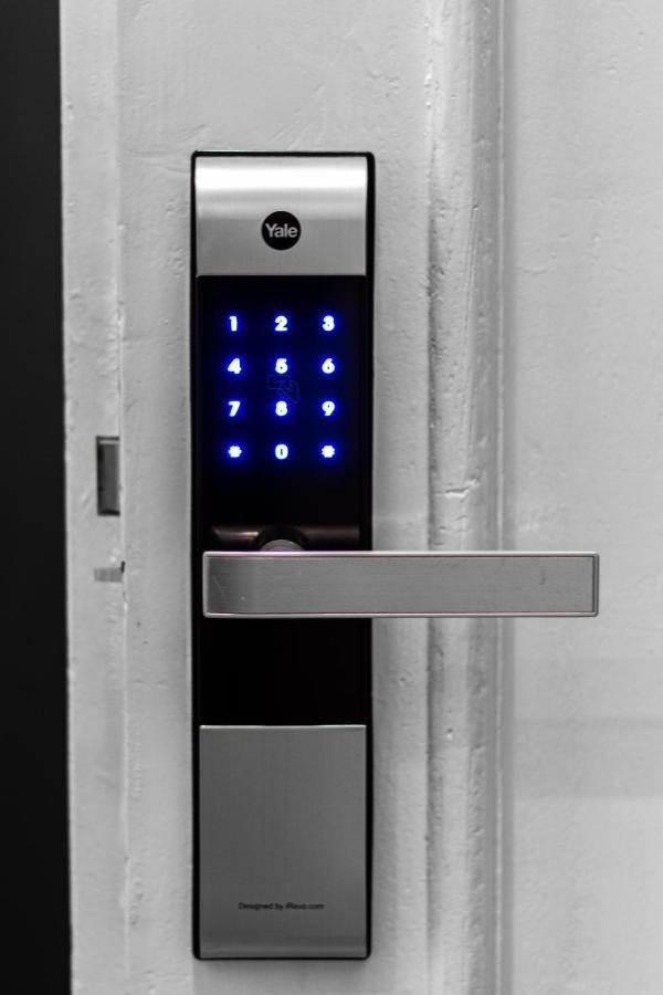 Tesla Design Apartments ซาเกร็บ ภายนอก รูปภาพ