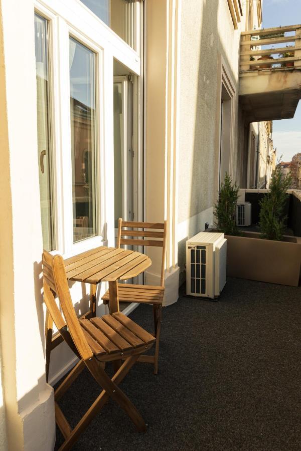 Tesla Design Apartments ซาเกร็บ ภายนอก รูปภาพ