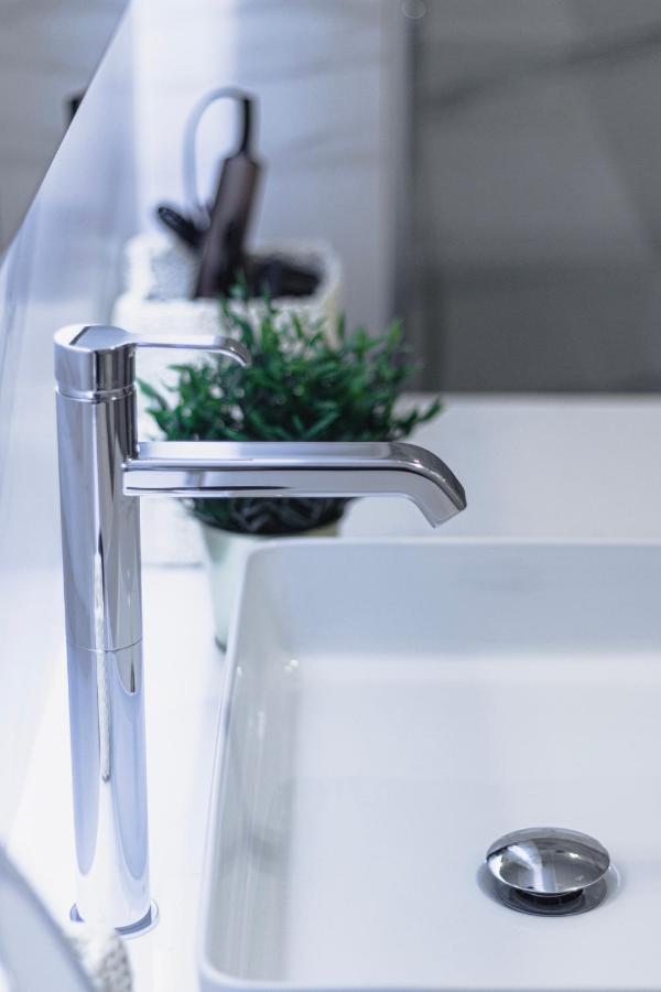 Tesla Design Apartments ซาเกร็บ ภายนอก รูปภาพ